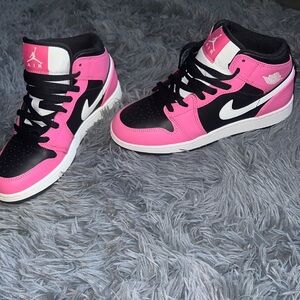 Air Jordan 1 MID (GS)